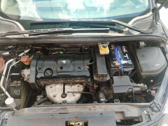 PEUGEOT-307-1.6 PRESENCE 16V FLEX 4P MANUAL PEUGEOT-307-2006