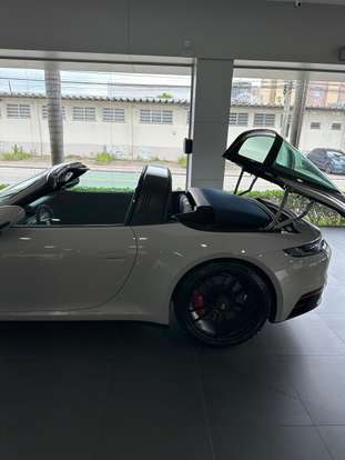 PORSCHE-911-2024