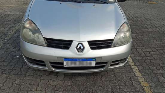RENAULT-CLIO-2010