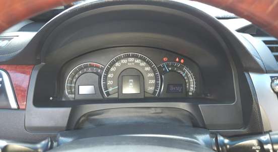 TOYOTA-CAMRY-2012