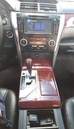 TOYOTA-CAMRY-3.5 XLE V6 24V GASOLINA 4P AUTOMÁTICO TOYOTA-CAMRY-2012