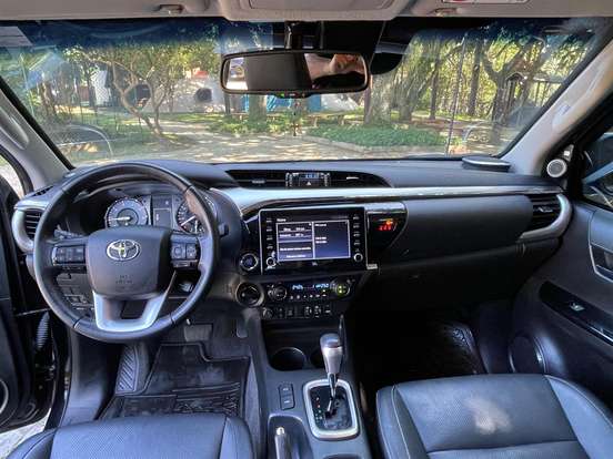 TOYOTA-HILUX-2.8 D-4D TURBO DIESEL CD SRX LIMITED 4X4 AUTOMÁTICO TOYOTA-HILUX-2022