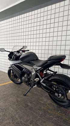 TRIUMPH-DAYTONA 660-2024