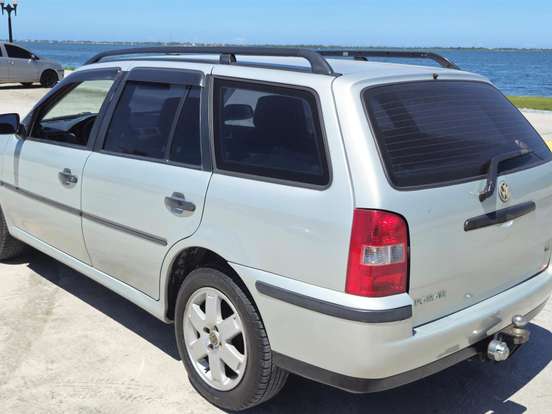 VOLKSWAGEN-PARATI-1.6 MI 8V GASOLINA 4P MANUAL G.III VOLKSWAGEN-PARATI-2000