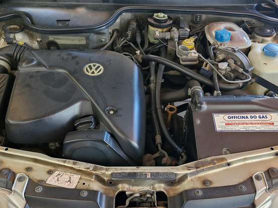 VOLKSWAGEN-PARATI-1.6 MI 8V GASOLINA 4P MANUAL G.III VOLKSWAGEN-PARATI-2000
