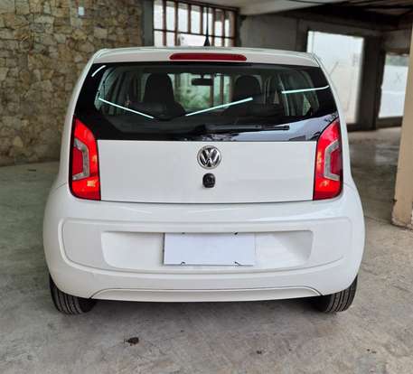 VOLKSWAGEN-UP-2017