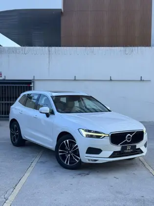 VOLVO XC60 2.0 T5 GASOLINA MOMENTUM AWD GEARTRONIC