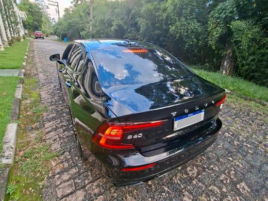 VOLVO-S60-2.0 T8 POLESTAR ENGINEERED HÍBRIDO 4P AUTOMÁTICO VOLVO-S60-2019