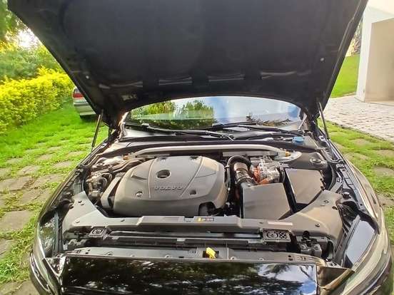 VOLVO-S60-2.0 T8 POLESTAR ENGINEERED HÍBRIDO 4P AUTOMÁTICO VOLVO-S60-2019