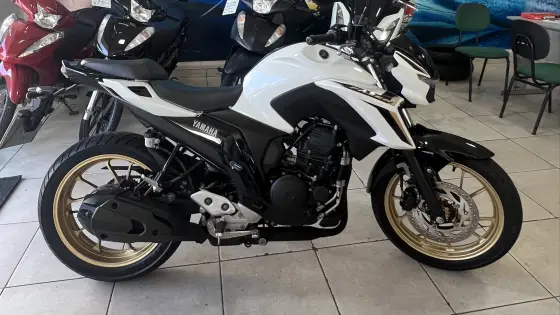 YAMAHA FZ25 FAZER CONNECTED ABS YAMAHA FZ25 FAZER CONNECTED ABS