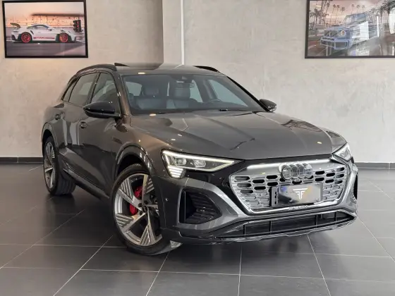 AUDI Q8 E-TRON 55 ELÉTRICO LAUNCH EDITION QUATTRO AUDI Q8 E-TRON 55 ELÉTRICO LAUNCH EDITION QUATTRO