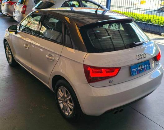AUDI A1 1.4 TFSI SPORTBACK ATTRACTION 16V 122CV GASOLINA 4P S-TRONIC