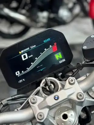 BMW-F 900 R SPORT-2023