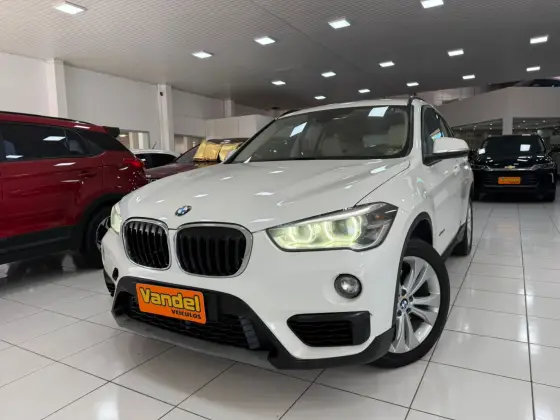 BMW X1 2.0 16V TURBO ACTIVEFLEX SDRIVE20I 4P AUTOMÁTICO BMW X1 2.0 16V TURBO ACTIVEFLEX SDRIVE20I 4P AUTOMÁTICO