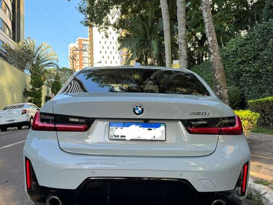 BMW-320i-2.0 16V TURBO FLEX M SPORT AUTOMÁTICO BMW-320i-2024