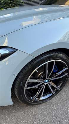 BMW-320i-2024