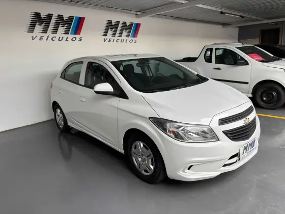 CHEVROLET ONIX 1.0 MPFI JOY 8V FLEX 4P MANUAL CHEVROLET ONIX 1.0 MPFI JOY 8V FLEX 4P MANUAL