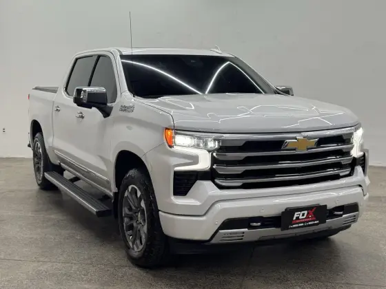 CHEVROLET SILVERADO 5.3 V8 GASOLINA 1500 HIGH COUNTRY 4X4 AUTOMÁTICO CHEVROLET SILVERADO 5.3 V8 GASOLINA 1500 HIGH COUNTRY 4X4 AUTOMÁTICO
