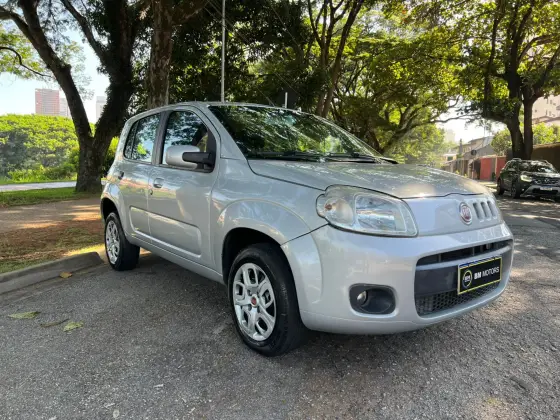 FIAT UNO 1.0 EVO VIVACE 8V FLEX 4P MANUAL FIAT UNO 1.0 EVO VIVACE 8V FLEX 4P MANUAL