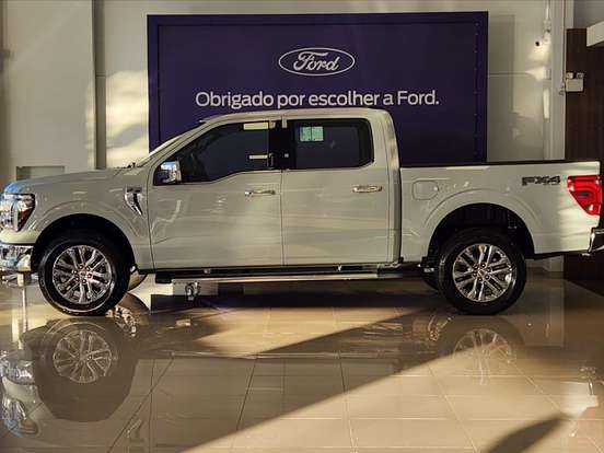 FORD-F-150-5.0 V8 GASOLINA CD LARIAT FX4 AUTOMÁTICO FORD-F-150-2024