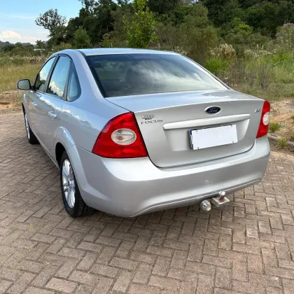 FORD FOCUS 2.0 GLX 16V FLEX 4P MANUAL