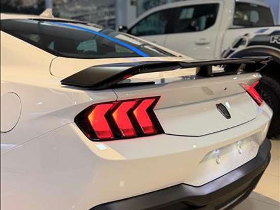 FORD-MUSTANG-5.0 V8 GASOLINA DARK HORSE SELECTSHIFT FORD-MUSTANG-2025