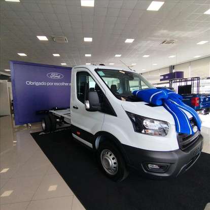 FORD-TRANSIT-2025