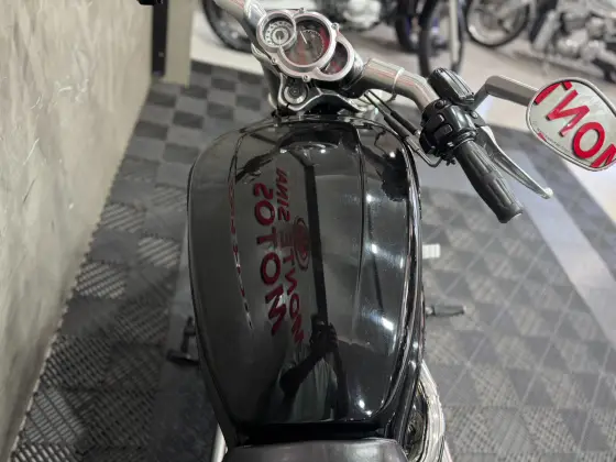 HARLEY-DAVIDSON V ROD NIGHT ROD ESPECIAL 