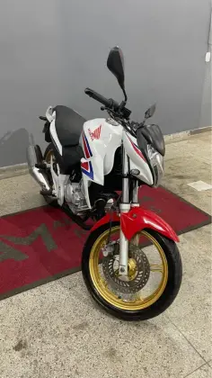 HONDA CB 300R HONDA CB 300R