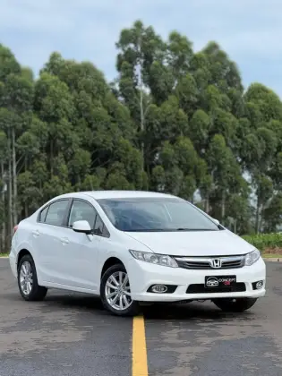 HONDA CIVIC 1.8 LXS 16V FLEX 4P AUTOMÁTICO
