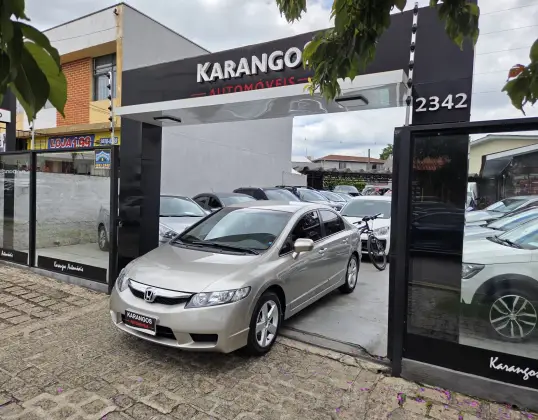 HONDA CIVIC 1.8 LXS 16V FLEX 4P AUTOMÁTICO HONDA CIVIC 1.8 LXS 16V FLEX 4P AUTOMÁTICO