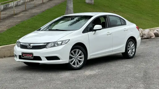 HONDA CIVIC 1.8 LXS 16V FLEX 4P MANUAL