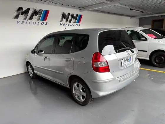 HONDA FIT 1.4 LXL 8V GASOLINA 4P AUTOMÁTICO HONDA FIT 1.4 LXL 8V GASOLINA 4P AUTOMÁTICO