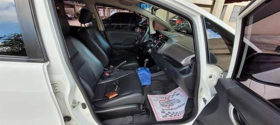 HONDA-FIT-2013