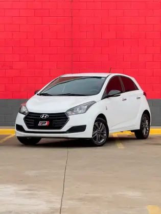 HYUNDAI HB20 1.0 COPA DO MUNDO FIFA 12V FLEX 4P MANUAL HYUNDAI HB20 1.0 COPA DO MUNDO FIFA 12V FLEX 4P MANUAL