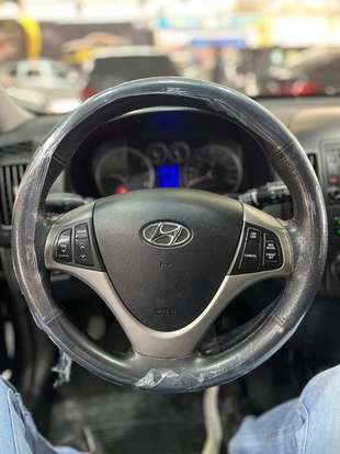 HYUNDAI-I30-2011