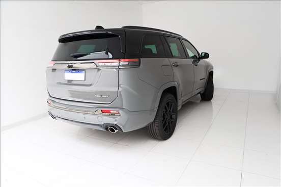 JEEP-COMMANDER-2024
