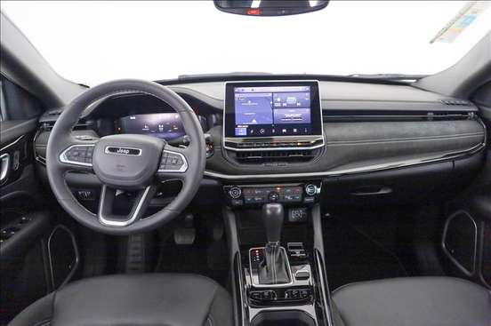 JEEP-COMMANDER-2024