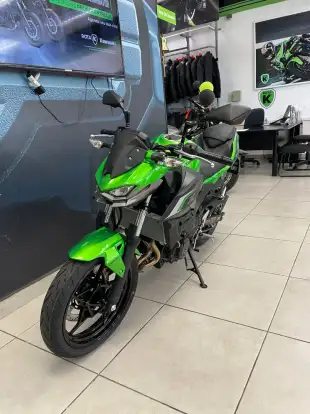 KAWASAKI-Z500-2026
