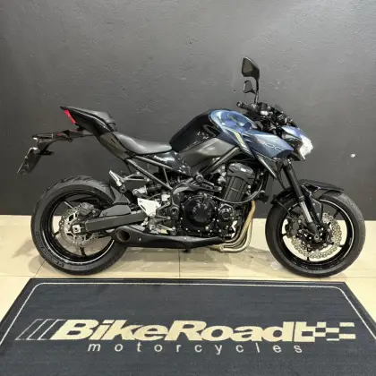 KAWASAKI Z900 KAWASAKI Z900