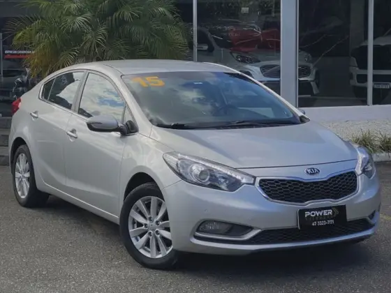 KIA CERATO 1.6 SX 16V FLEX 4P AUTOMÁTICO KIA CERATO 1.6 SX 16V FLEX 4P AUTOMÁTICO