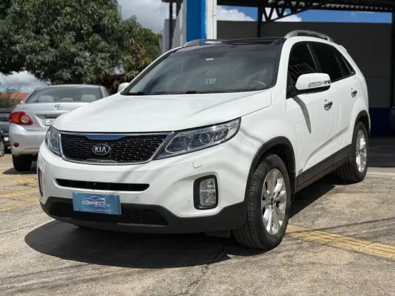 KIA SORENTO 3.5 V6 GASOLINA EX 7L 4WD AUTOMÁTICO KIA SORENTO 3.5 V6 GASOLINA EX 7L 4WD AUTOMÁTICO