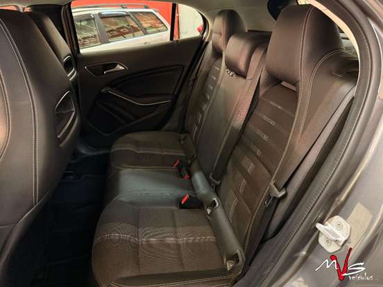 MERCEDES-BENZ-GLA 200-1.6 CGI FLEX ADVANCE 7G-DCT MERCEDES-BENZ-GLA 200-2017