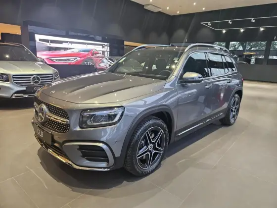 MERCEDES-BENZ GLB 220 2.0 MHEV AMG LINE 4MATIC 8G-DCT