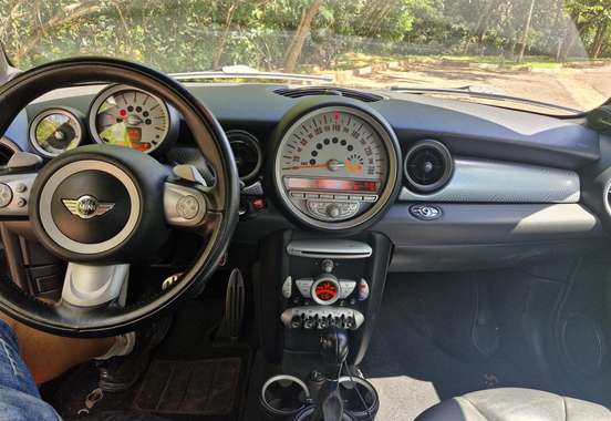 MINI-COOPER-2010