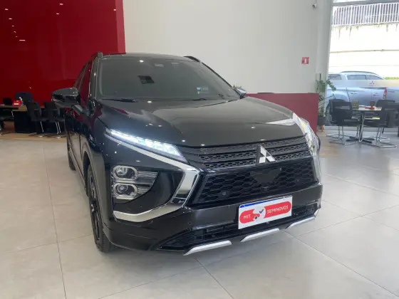 MITSUBISHI ECLIPSE CROSS 1.5 MIVEC TURBO GASOLINA HPE-S S-AWC CVT MITSUBISHI ECLIPSE CROSS 1.5 MIVEC TURBO GASOLINA HPE-S S-AWC CVT