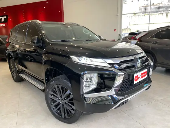 MITSUBISHI PAJERO SPORT 2.4 16V MIVEC TURBO DIESEL LEGEND AWD AUTOMÁTICO MITSUBISHI PAJERO SPORT 2.4 16V MIVEC TURBO DIESEL LEGEND AWD AUTOMÁTICO