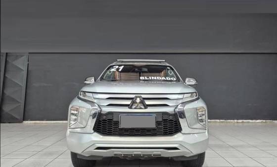 MITSUBISHI PAJERO SPORT 2.4 16V MIVEC TURBO DIESEL HPE AWD AUTOMÁTICO
