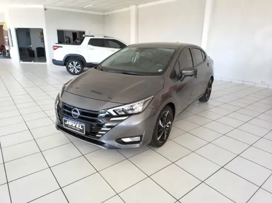 NISSAN VERSA 1.6 16V FLEX EXCLUSIVE XTRONIC NISSAN VERSA 1.6 16V FLEX EXCLUSIVE XTRONIC