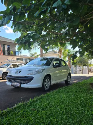 PEUGEOT 207 1.4 XR 8V FLEX 4P MANUAL